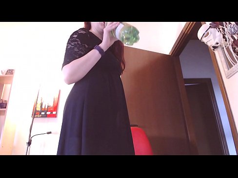 ❤️ In ûnderdanige slaaf dy't hâldt fan smoarge en weelderige slipjes wurdt twongen om te masturberen nei it besjen fan dizze fideo! ❤️ Russyske porno by wy ❤