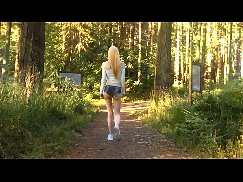 ❤️ Moaie frou beweecht stadich, net neaken video ❤️ Russyske porno by wy ❤