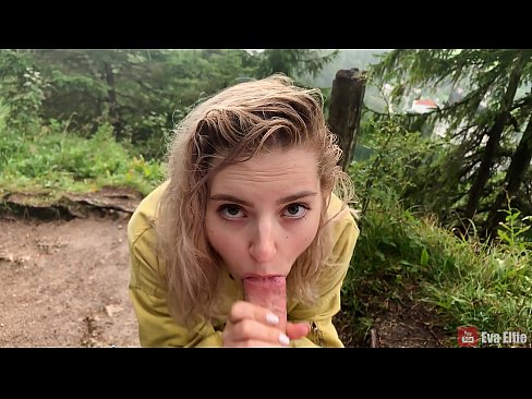 ❤️ Meisje slikket cum nei in iepenbiere blowjob - Eva Elfi ❤️ Russyske porno by wy ❤